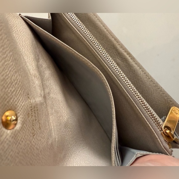 Monogram Dentelle Sarah Wallet Silver ~ EUC - Picture 14 of 16